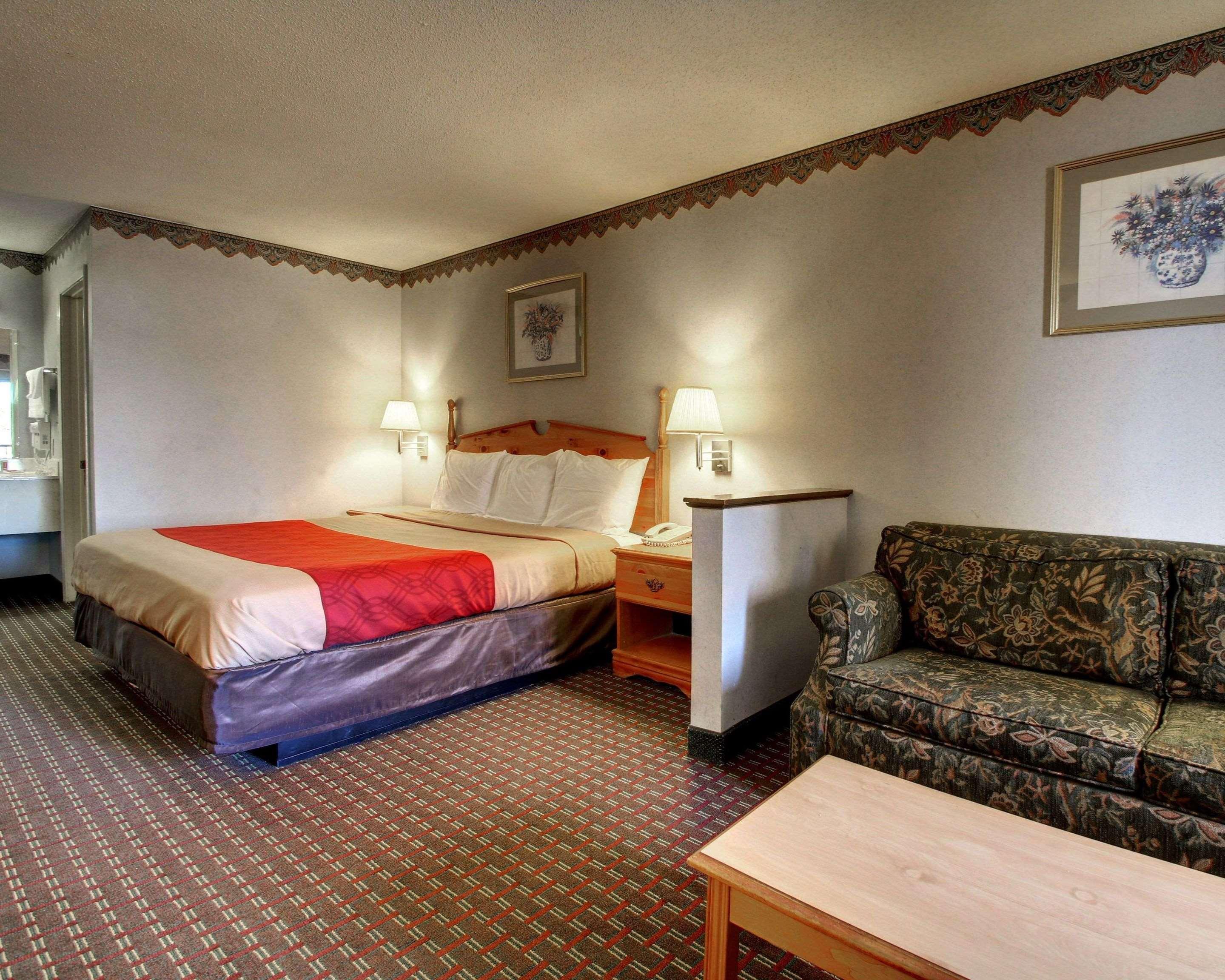 Econo Lodge Clinton Luaran gambar